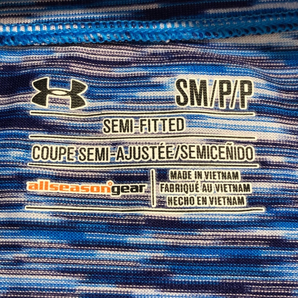 ⭐️ Under Armour Semi-Fitted All Season Gear SMALL - Picture 8 of 11